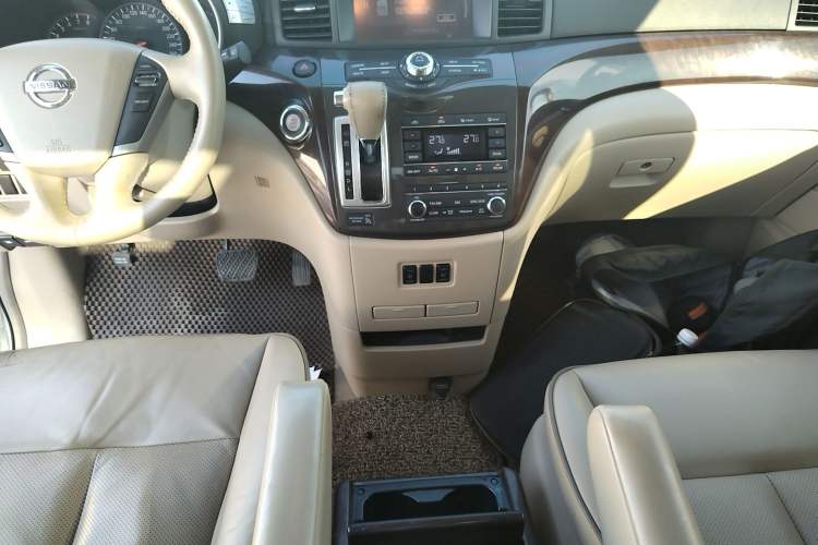 Used Nissan Quest 2015 3.5L SL
