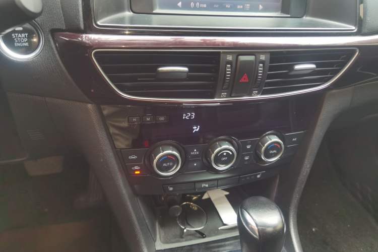 Used Mazda Atenza 2014 2.5L Blue Sky Prestige Edition
