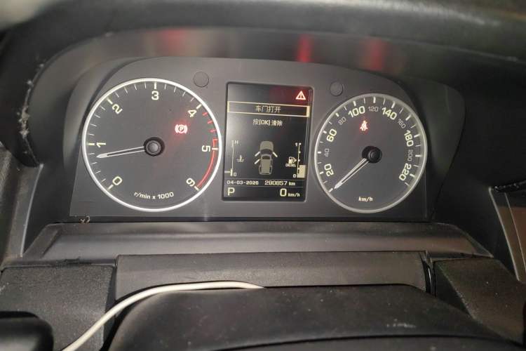 Used Land Rover Discovery 2013 3.0 SDV6 HSE Diesel Edition Instrument Cluster