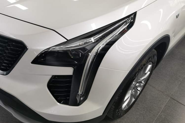 Used Cadillac XT4 2020 Revised Version 28T Two-Wheel Drive Leading Edition Left Front Headlight