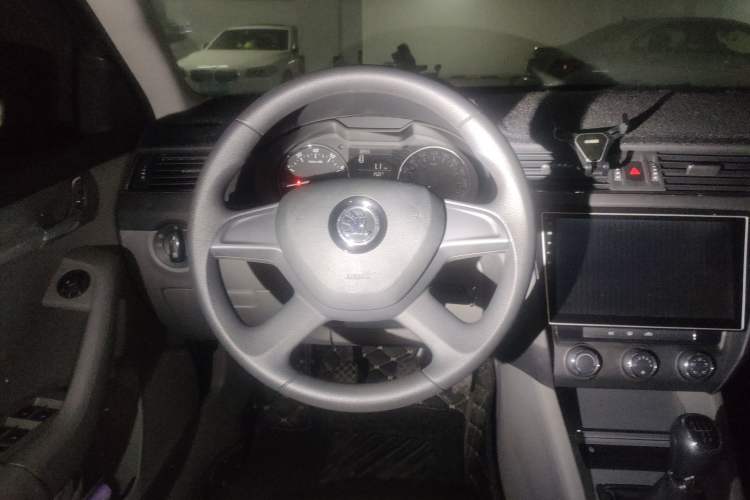 Used Skoda Octavia 2015 1.6L Manual Yijie Edition