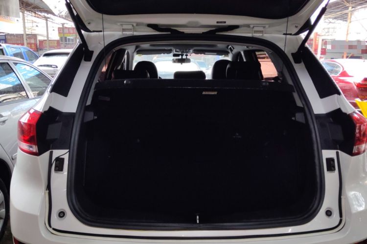 Used Haval H6 Coupe 2018 Red-Label 1.5T Automatic Two-Wheel Drive Ultra-Luxury Model Trunk