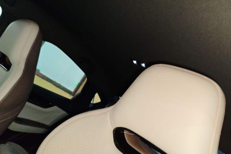 Used BYD Qin PLUS 2024 HONOR Edition DM-i 55KM Leading Model Headliner