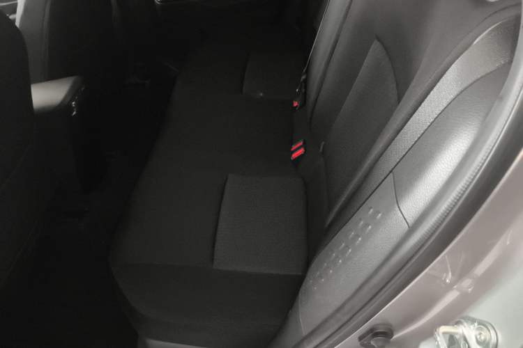 Used Toyota IZOA 2021 2.0L Enjoy Edition