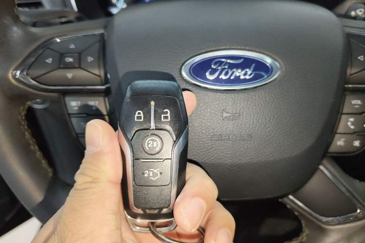 Used Ford Taurus 2015 EcoBoost 245 Fashion Edition
