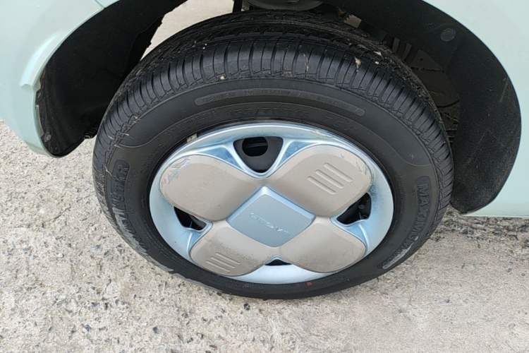 Used Geely Galaxy Panda 2024 Facelifted Panda Mini 200km Dragon Edition