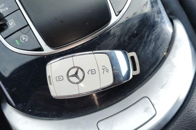 Used Mercedes-Benz GLC Coupe 2020 GLC 260 4MATIC Coupe SUV Vehicle Key