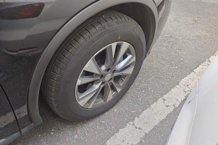 Used Nissan Murano 2019 2.5L XL Two-Wheel Drive Smart Connect Luxury Edition China VI Standard Right Front Wheel Hub