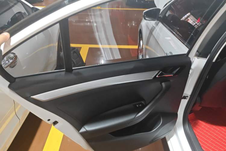 Used Jetta VA3 2019 1.5L Automatic Enjoyment Edition Left Rear Door Interior