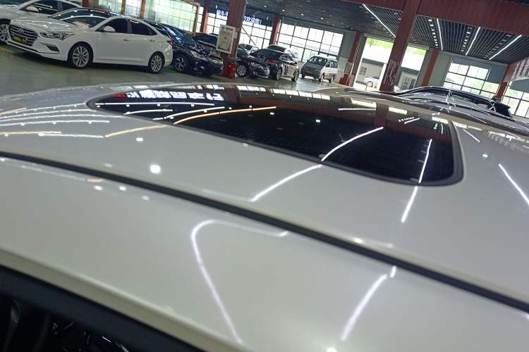 Used Nissan Tiida 2016 1.6L CVT Smart Drive Edition Roof