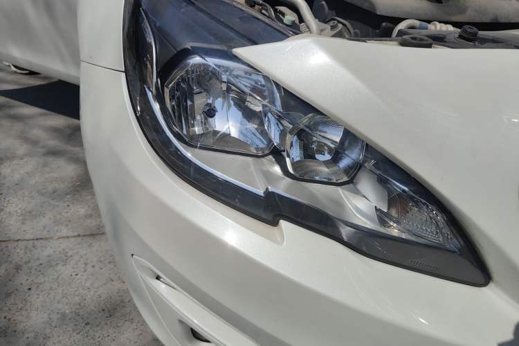 Used Peugeot 408 2014 1.8L Automatic Luxury Edition Right Front Headlight