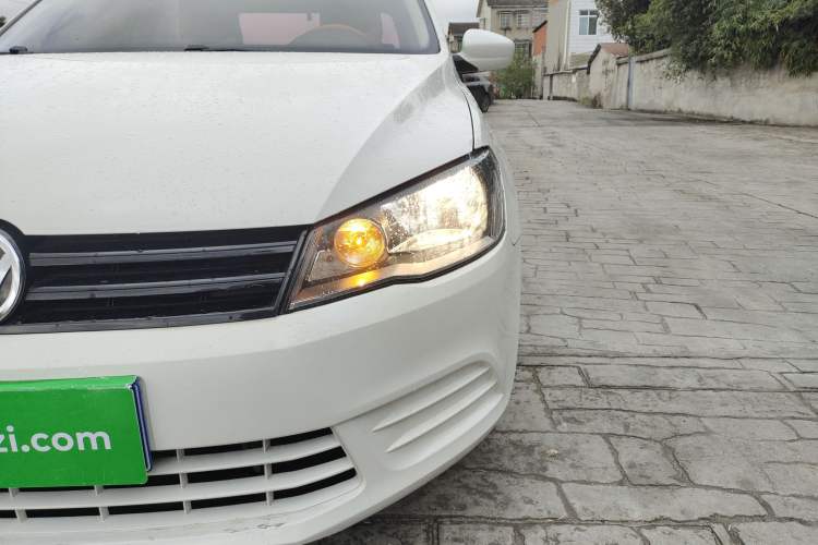 Used Volkswagen Jetta 2015 Value Edition 1.6L Manual Fashionable Style