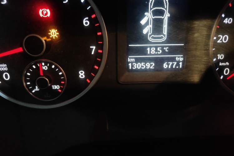 Used Volkswagen Tiguan 2012 1.8TSI Manual Two-Wheel Drive Urban Edition Odometer Close Up