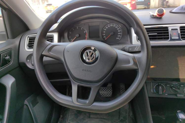 Used Volkswagen Santana 2015 Haval H6 1.6L Automatic Luxury Model Steering Wheel