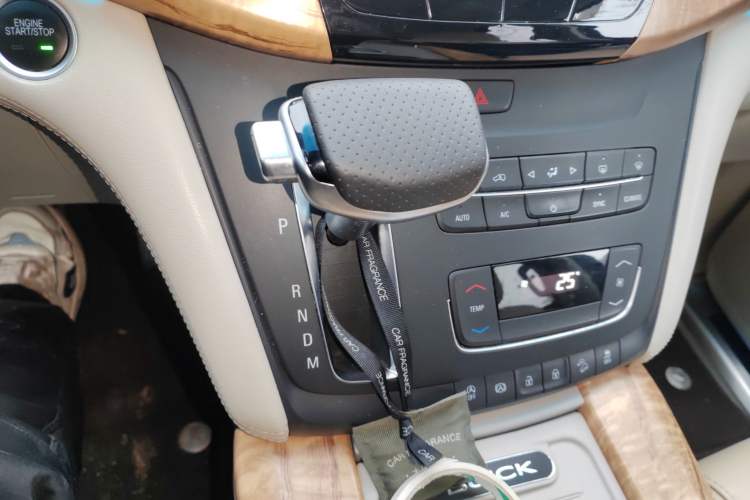 Used Buick GL8 2017 ES 28T Comfort Model China V Standard