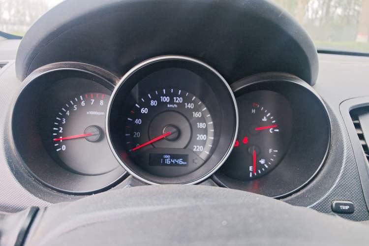 Used Kia Forte 2014 1.6L MT GL