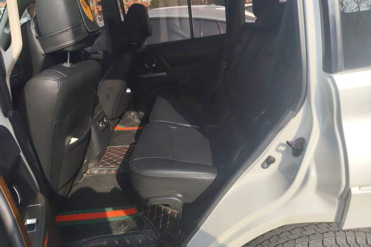 Used Mitsubishi Pajero 2019 3.0L Automatic Standard Edition
