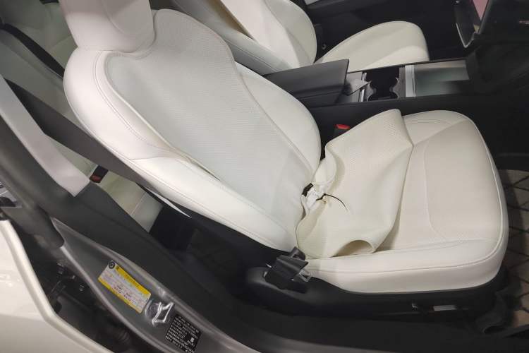 Used Tesla Model 3 2023 Long-Range All-Wheel-Drive Version