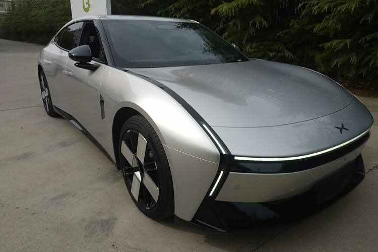 Used XPeng P7 2025 Model—702 Long Range Ultra Exterior 1