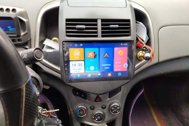 Used Chevrolet Aveo Sonic 2011 Sedan 1.4L MT SL