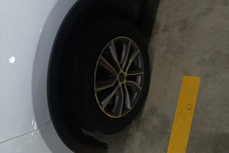 Used Geely Auto Emgrand X7 Sport 2021 Million Edition 1.8TD DCT Two-Wheel Drive Comfort Model
