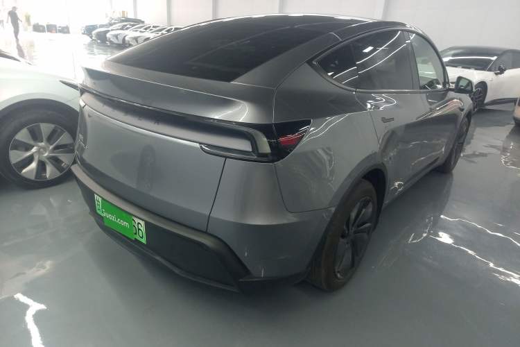 Used Tesla Model Y 2025 Rear-Wheel-Drive Version Rear Right 45 Deg