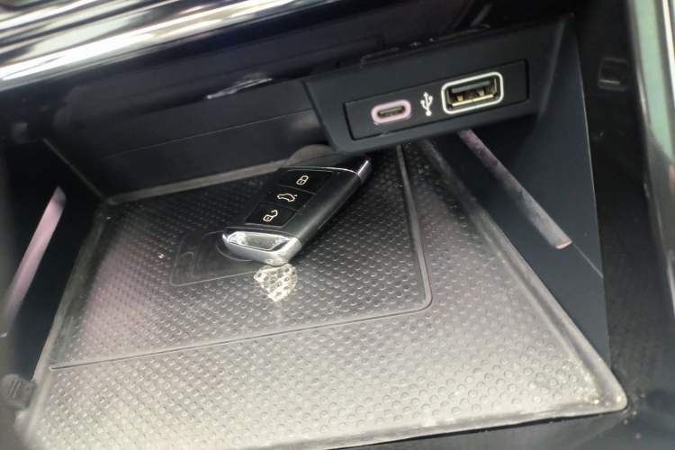 Used Volkswagen Passat 2022 330TSI Luxury Edition
