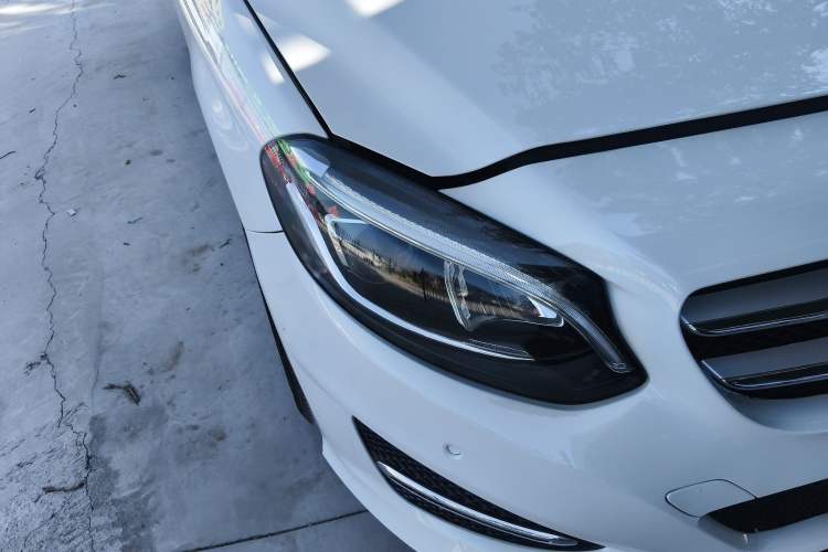 Used Mercedes-Benz B-Class 2016 B 200 Exclusive Edition
