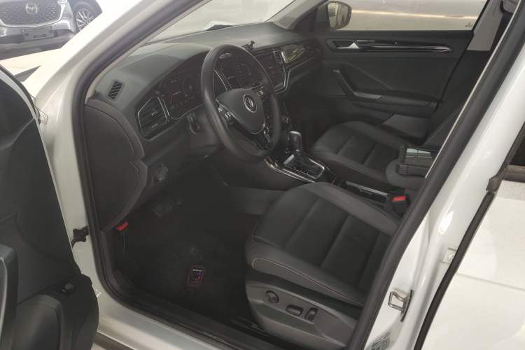 Used Volkswagen T-ROC 2021 280TSI DSG Two-Wheel Drive Comfort Connect Edition Driver Seat