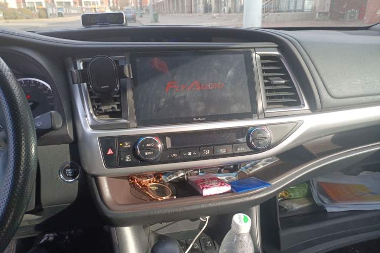 Used Toyota Highlander 2017 2.0T Four-Wheel Drive Luxury Edition 7 Seats