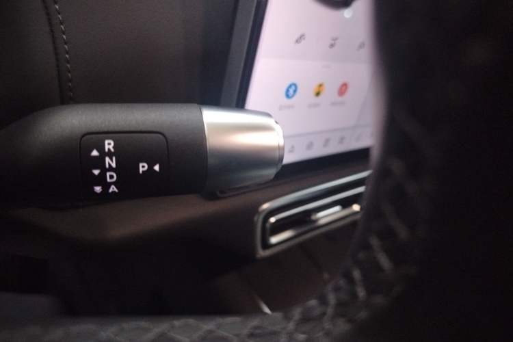 Used Li Auto L8 2023 Pro Model
