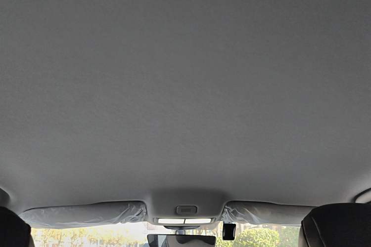 Used Roewe i5 2023 1.5L Manual Comfort Edition
