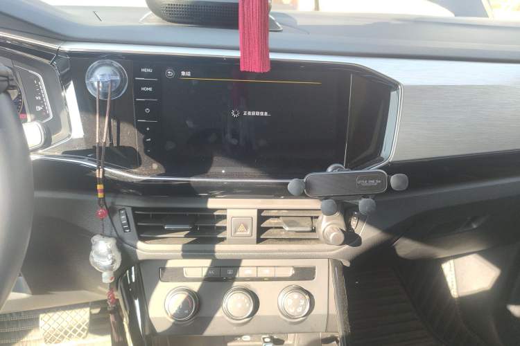 Used Volkswagen Tayron 2021 330TSI Two-Wheel Drive 30th Anniversary Edition Audio And AC Panel