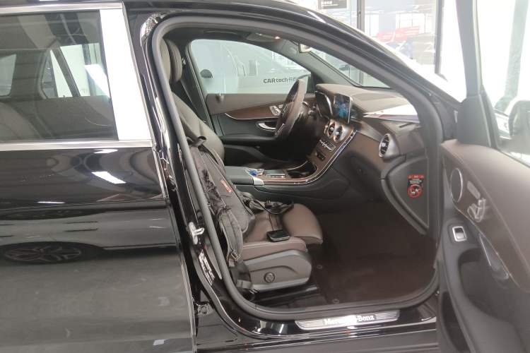 Used Mercedes-Benz GLC 2022 Facelift GLC 260 L 4MATIC Luxury Edition