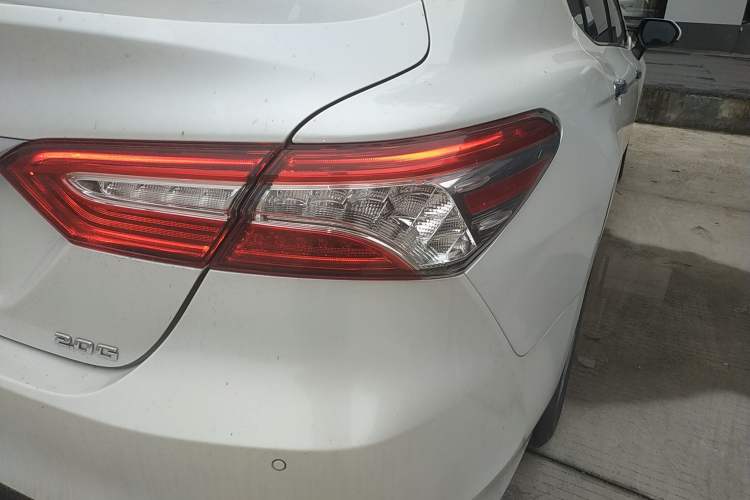 Used Toyota Camry 2021 2.0G Luxury Edition