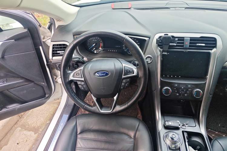 Used Ford Mondeo 2017 EcoBoost 180 Stylish Model
