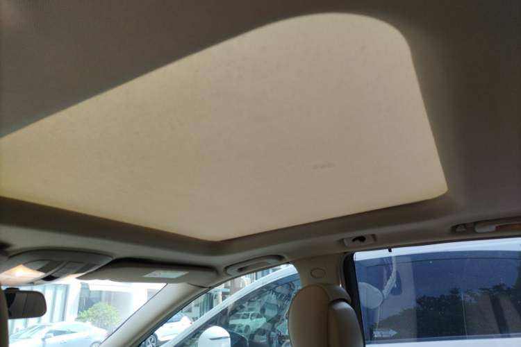 Used Mercedes-Benz R-Class 2017 R 320 4MATIC Business Edition Prestige Model
