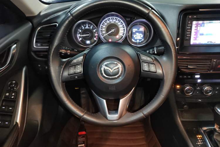 Used Mazda Atenza 2014 2.0L Blue Sky Luxury Edition
