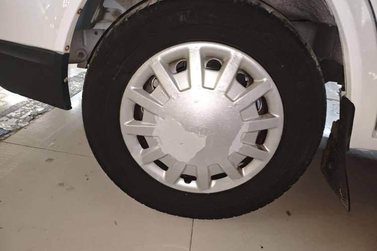 Used JMC Transit 2019 2.8T Commercial Version Short Wheelbase Mid-Roof 6-Seater China VI JX493
