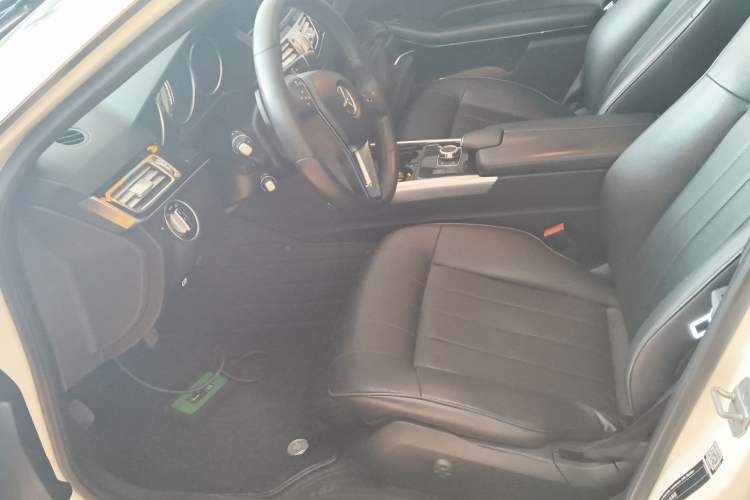 Used Mercedes-Benz E-Class 2015 Revised E 260 L Sporty and Stylish Edition Left Front Seat