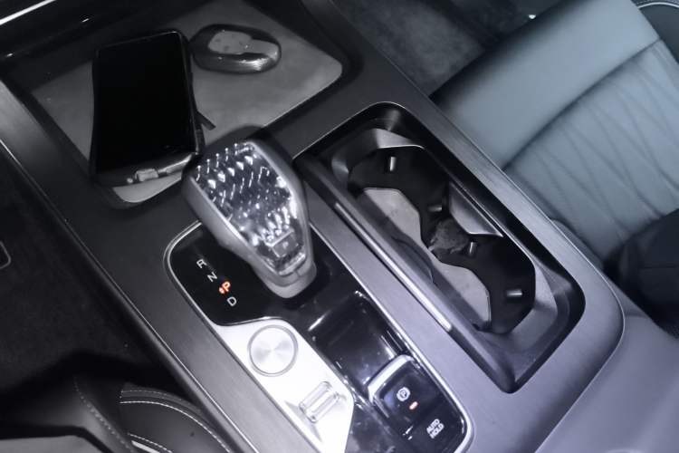 Used GAC Trumpchi GS8 2025 Linghang Series 2.0 TGDI Two-Wheel-Drive Luxury Edition 5 Seats