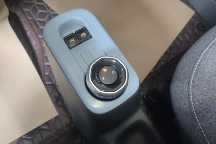 Used Geely Galaxy Panda 2023 Panda Mini 200km Endurance Bear
