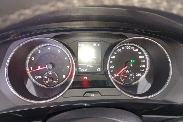 Used Volkswagen Tiguan L 2017 330TSI Automatic Two-Wheel Drive Comfort Edition Instrument Cluster