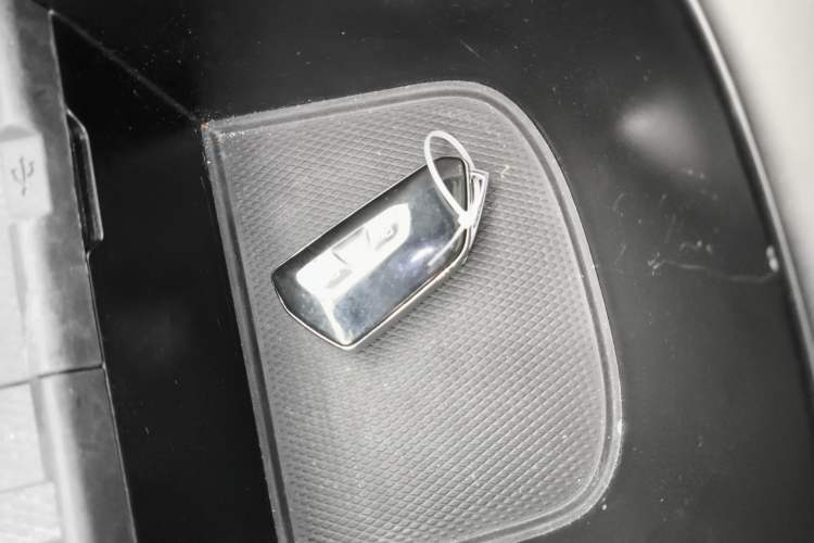 Used Volkswagen ID.UNYX 2024 Pro Long-Range Version Vehicle Key