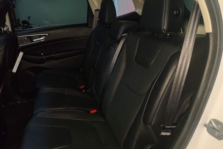 Used Ford Edge 2016 EcoBoost 245 Four-Wheel Drive Titanium 7-Seater