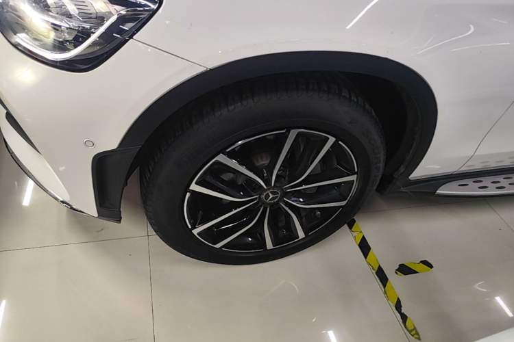 Used Mercedes-Benz GLC 2022 GLC 260 L 4MATIC Luxury Model
