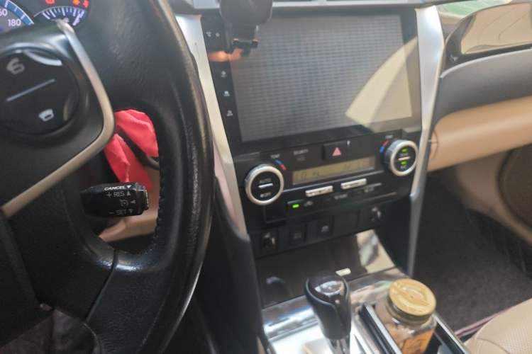Used Toyota Camry 2012 Luxurious Edition 2.5HG Zunrui