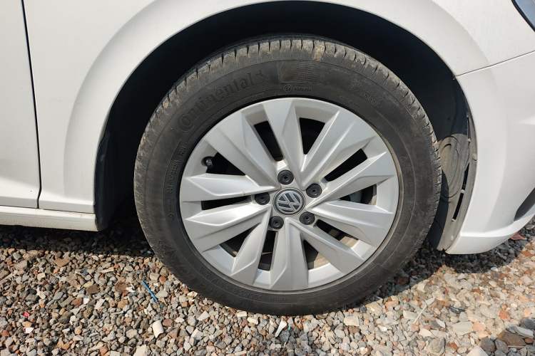 Used Volkswagen Lavida 2018 Hatchback 200TSI DSG Trend Edition China V Standard Right Front Wheel Hub