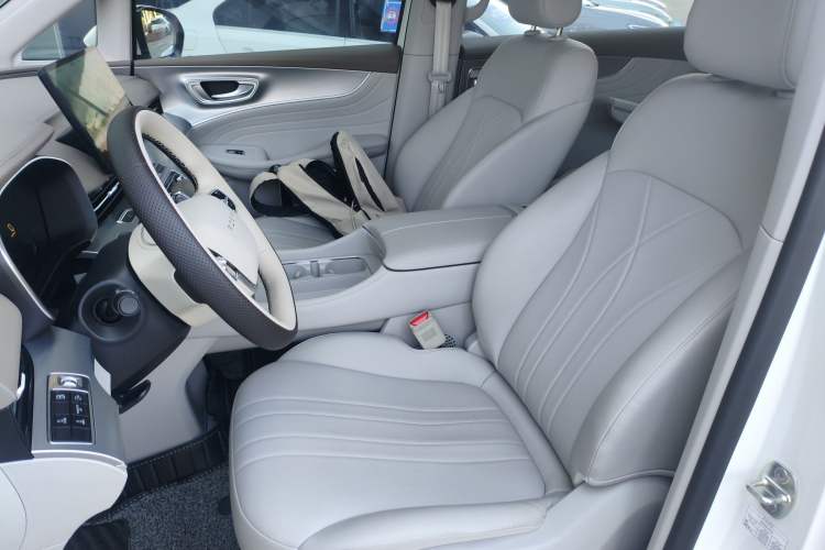 Used Roewe iMAX8 New Energy 2025 1.5T DMH Lu Zun Deluxe Edition Left Front Seat