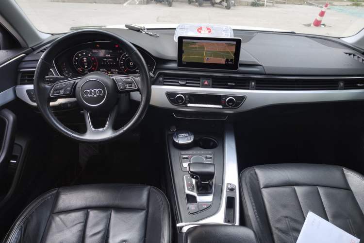 Used Audi A4L 2019 40 TFSI Fashion Edition China VI Emission Standard
